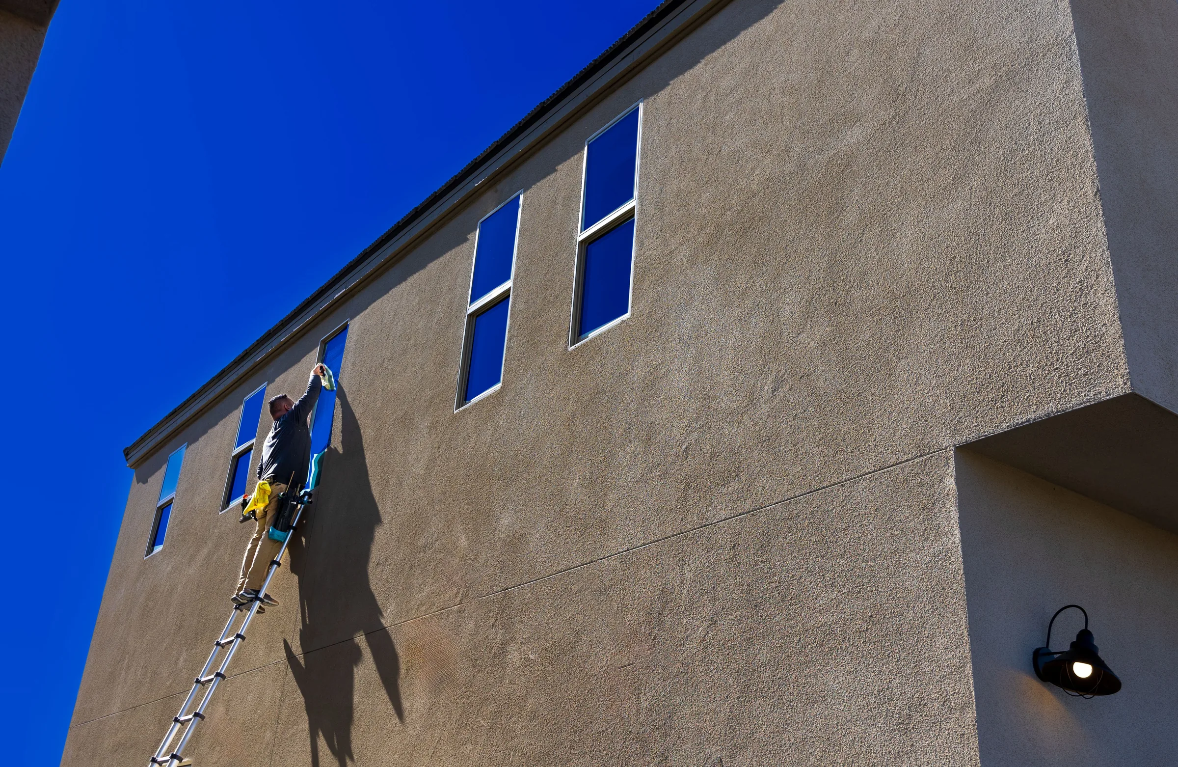Residential Window Cleaning in Fair Oaks, CA